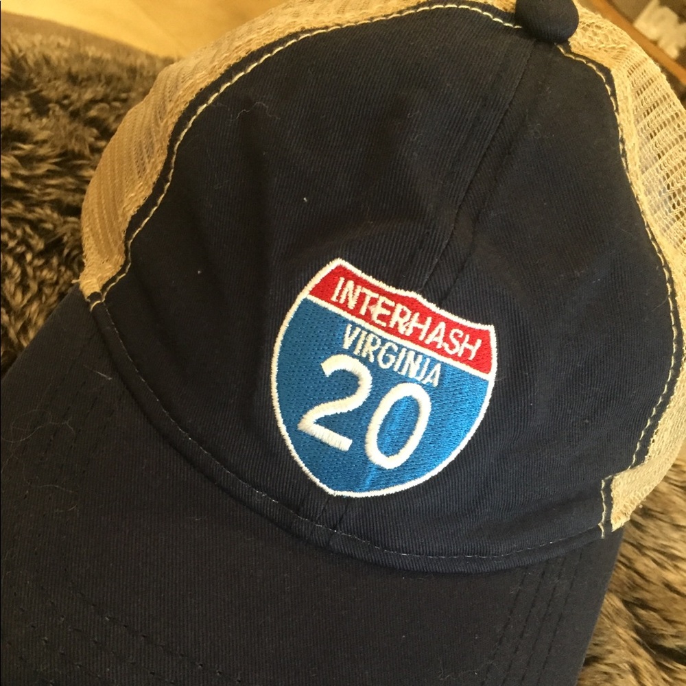 NWOT InterHash Virginia 20 Road Sign Cap